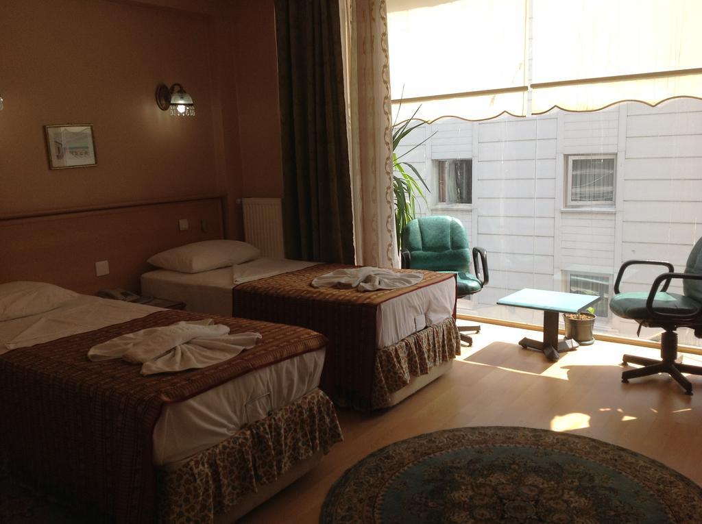 Yalta Hotel Istanbul Exterior photo